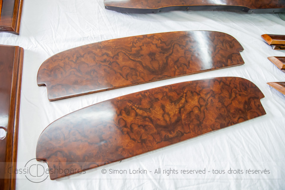 Discover about the dashboard restoration work of Simon Lorkin - Classic Dashboards France